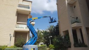 יתרונות של עבודה עם במת הרמה